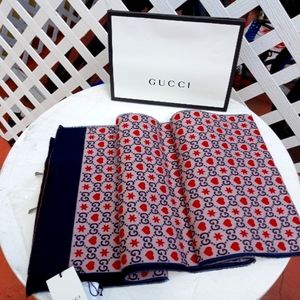 NEW GUCCI MONOGRAM XL SCARF/SHAWL IN GUCCI GIFT BOX